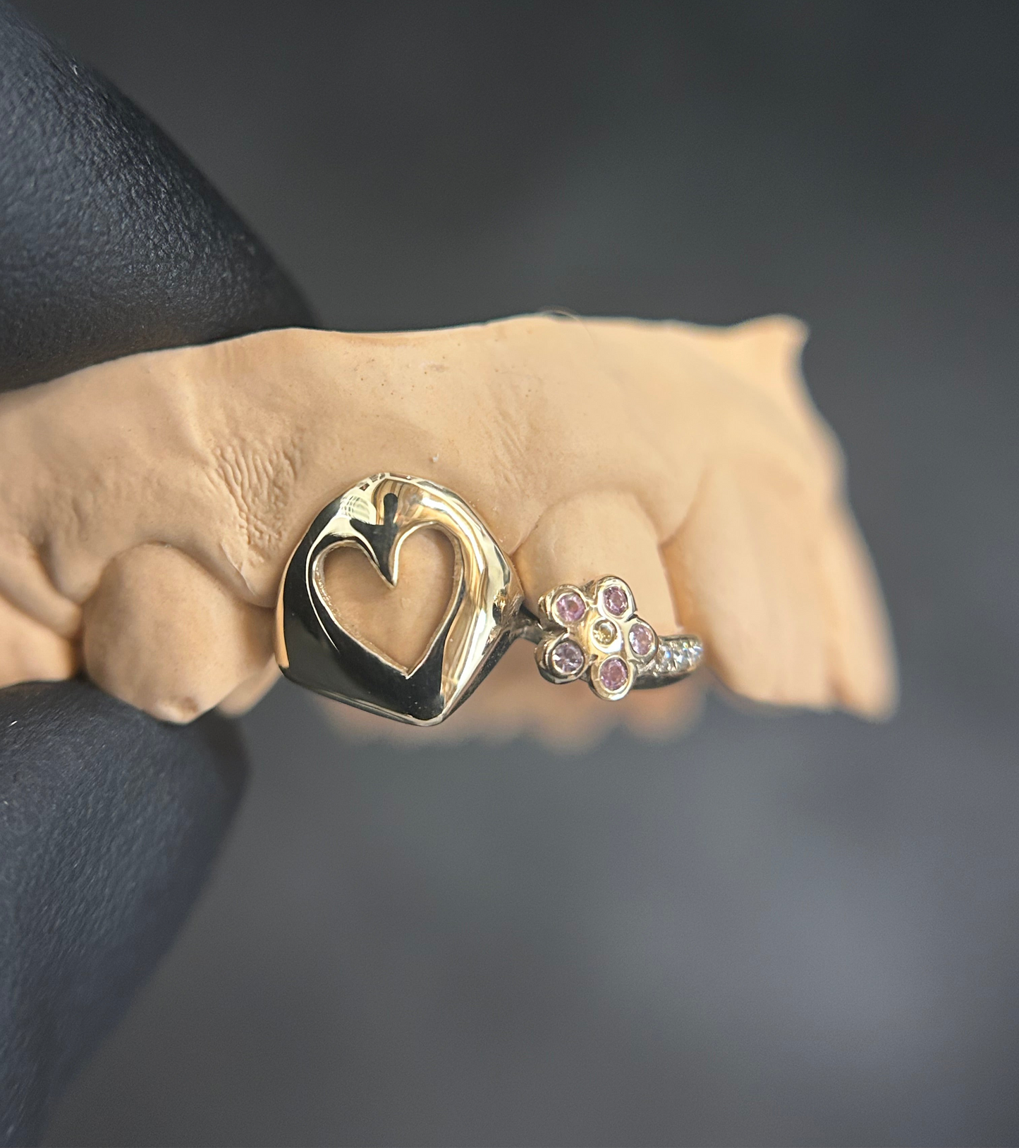 Heart Window x Flower Inlay